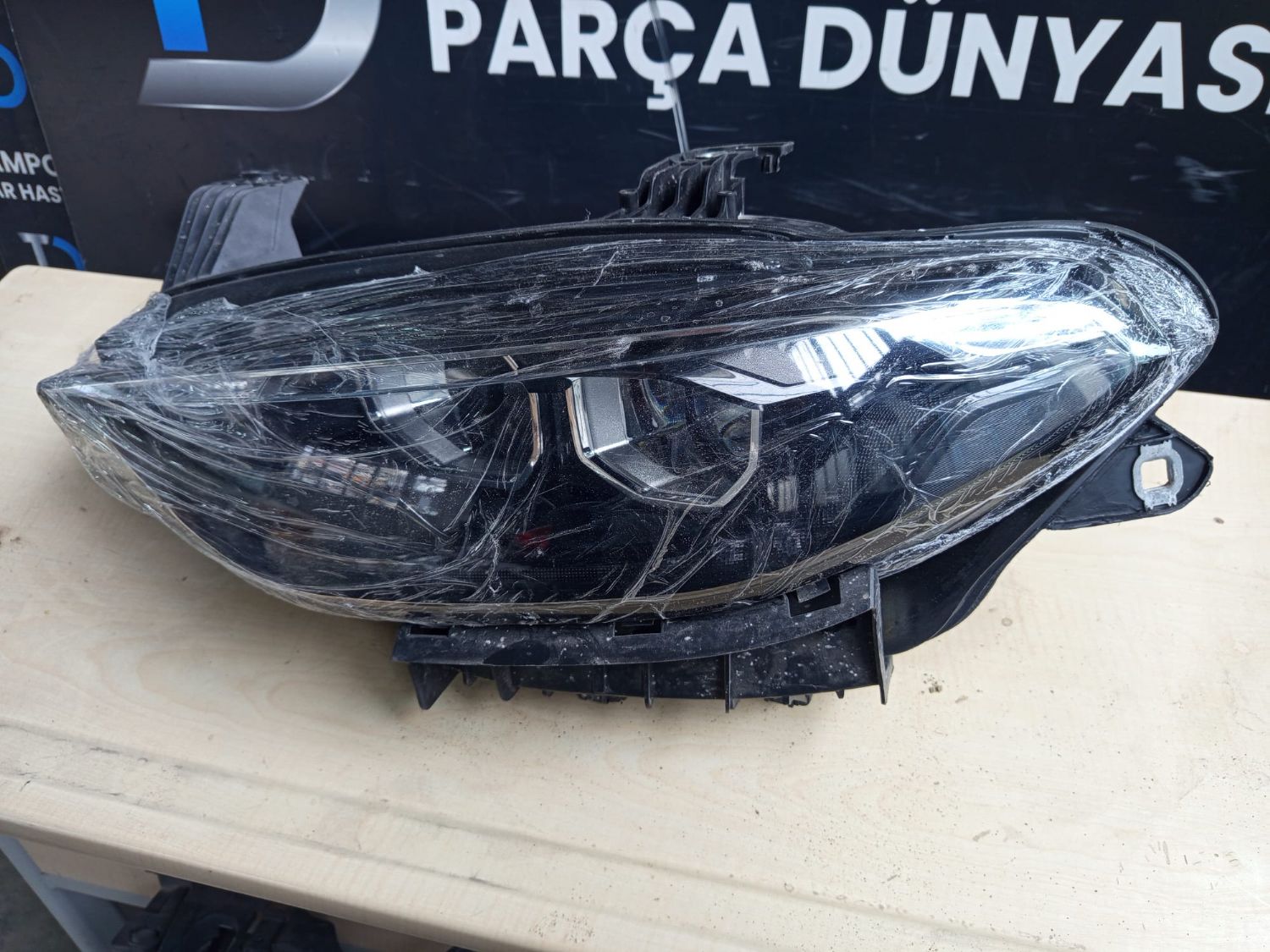 F�AT EGEA  SOL FAR BEY�NL� (16-21)